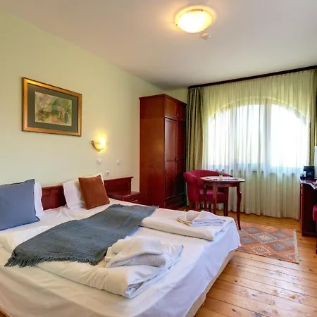 Rachev Hotel