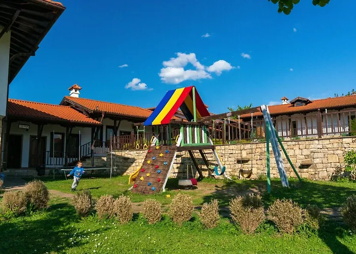 Ξενοδοχείο Rachev 4*